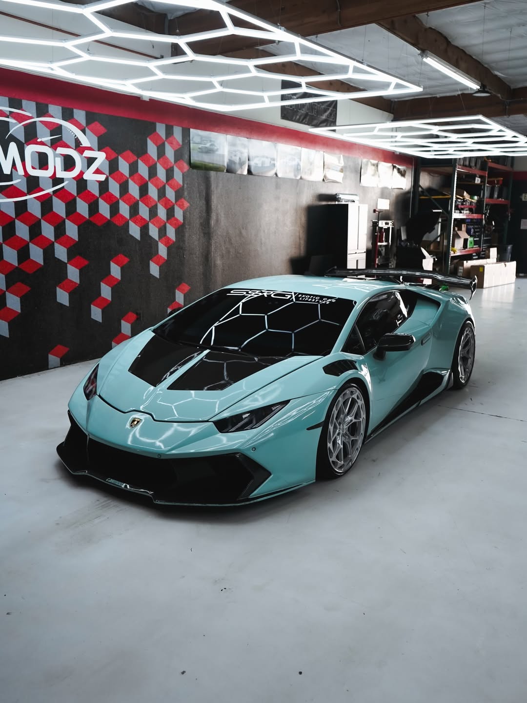 Huracán Build